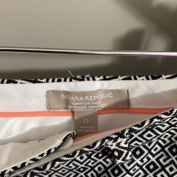 Banana republic Hampton pant- cool geometric print - Picture 2 of 2